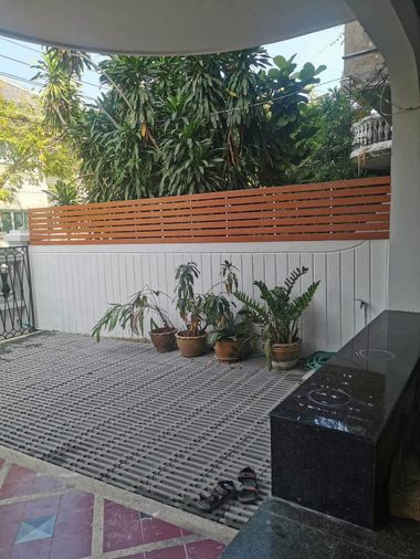 3-bed townhouse for rent, 18 sq wah, Racha Villa