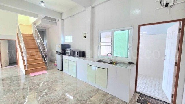 รูป บ้านเดี่ยว 2 หลังสร้างติดกัน ราษฎร์อุทิศ 50 กรุงเทพ ขายขาดทุน - รูปที่ 8/19