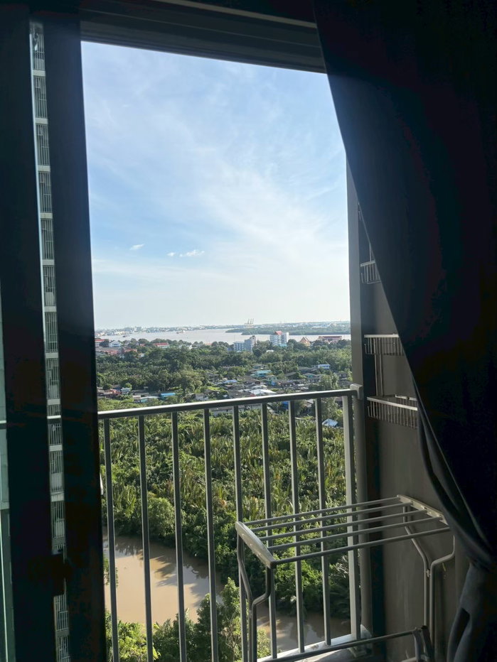 picture FOR RENT: The Trust Condo @ BTS Erawan - 4/9