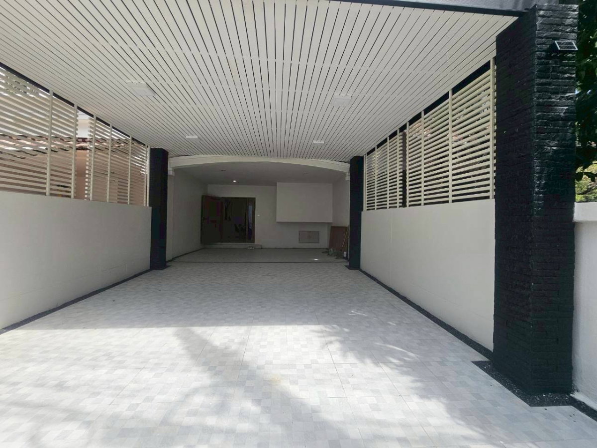 รูป ทาวน์โฮม 3 ชั้น ให้เช่าบ้านกลางเมือง บริติซทาวน์ ศรีนครินทร์  (SPSAD4077) - รูปที่ 3/21
