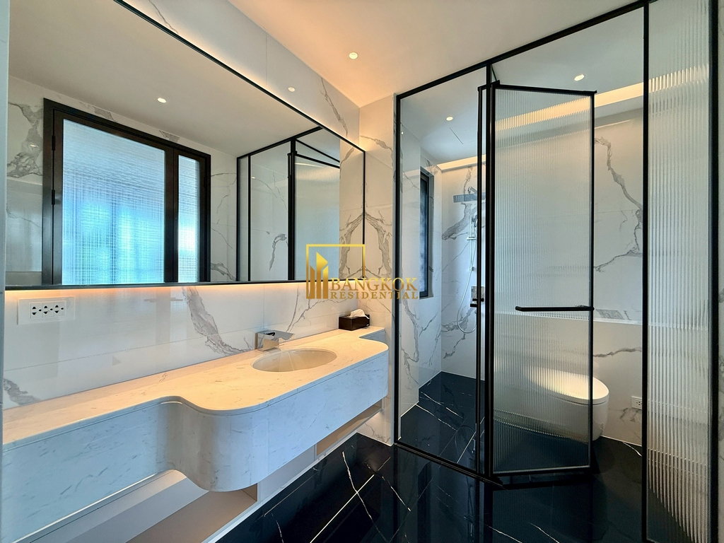 รูป Culture 188 | Modern 5 Bedroom Luxury House on Rama 9 Road - BR28356SH - รูปที่ 35/49