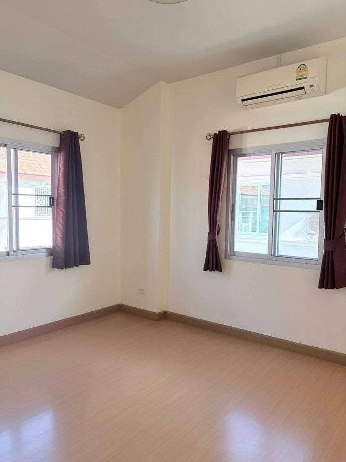 รูป ให้เช่าบ้านเดี่ยว 2 ชั้น โซนสันทราย พื้นที่ใช้สอย 170 ตร.ม. 4 ห้องนอน 3 ห้องน้ำ - รูปที่ 10/12