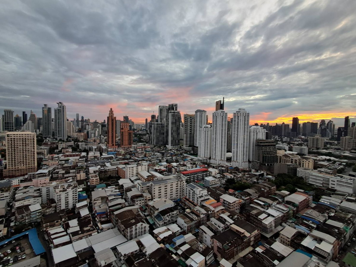 รูป Condo ย่านพระราม 4 เชื่อมอโศก | ห้องใหม่ | ชั้นสูง | วิวสูง | เงียบสงบ - รูปที่ 19/20