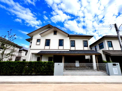 เช่าบ้านเดี่ยว พรีเมี่ยม เอาท์เล็ท เชียงใหม่ : ให้เช่า | บ้านเดี่ยว 2 ชั้น พร้อมเข้าอยู่ ✨ บ้านหรูหลังใหญ่ ใกล้โรงเรียนนานาชาติ ในโครงการคุณภาพ #AHD-H1337