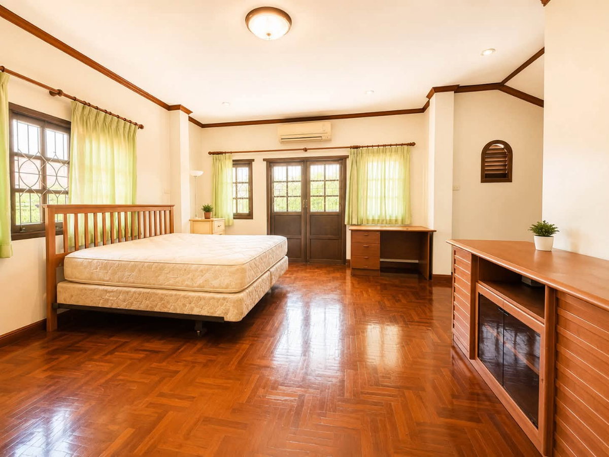 รูป บ้านเดี่ยวหลังใหญ่ 95 ตร.ว. 4 ห้องนอน 4 ห้องน้ำ ทำเลใกล้สุวรรณภูมิ พร้อมเข้าอยู่! - รูปที่ 11/18