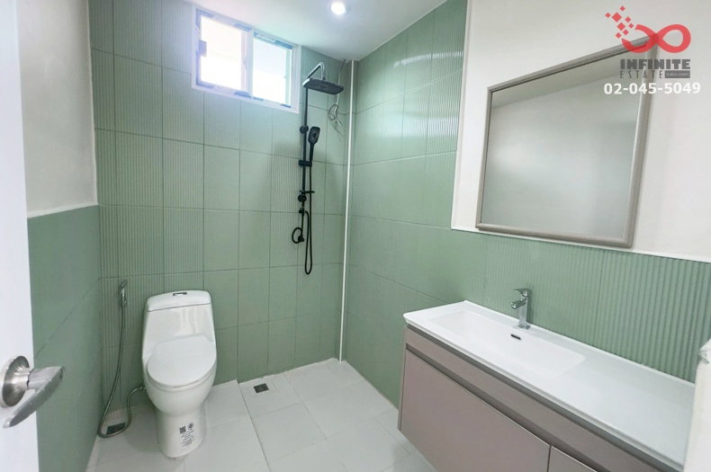 รูป ขายทาวน์เฮ้าส์ 2 ชั้น 22 ตรว. รีโนเวทใหม่ ซอยอ่อนนุช 40 สุขุมวิท 77 ใกล้ BTS - รูปที่ 12/13