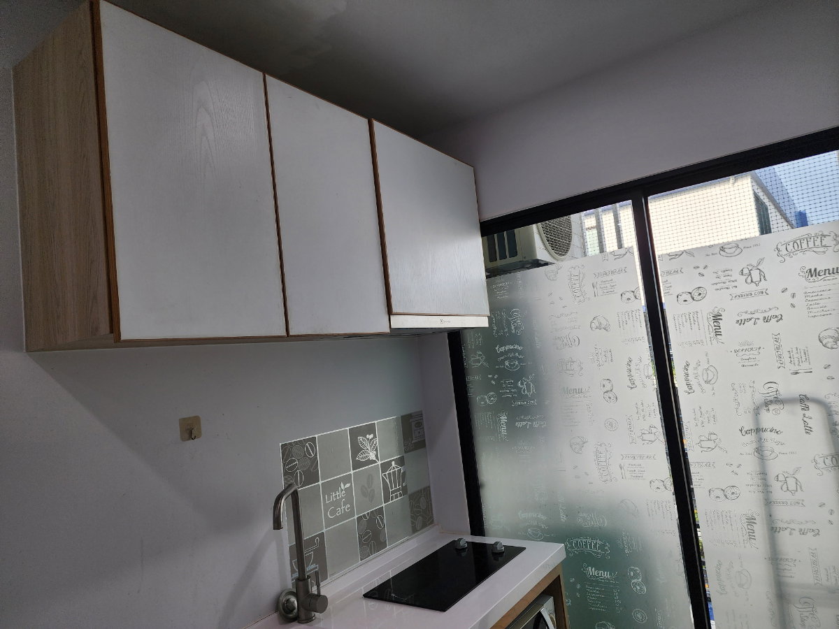 รูป วี คอนโด ศาลายา (V Condo Salaya) ตึก V7  ชั้น 7  ห้องมุม พร้อมหน้าต่างห้องนั่งเล่น รับแสงธรรมชาติ  - รูปที่ 15/17