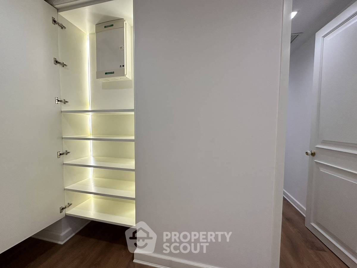 รูป คอนโด 3 ห้องนอน ขาย Noble Be 33 ชั้น 28 ใกล้ BTS พร้อมพงษ์ 📍 (ID 3064950) - รูปที่ 4/5