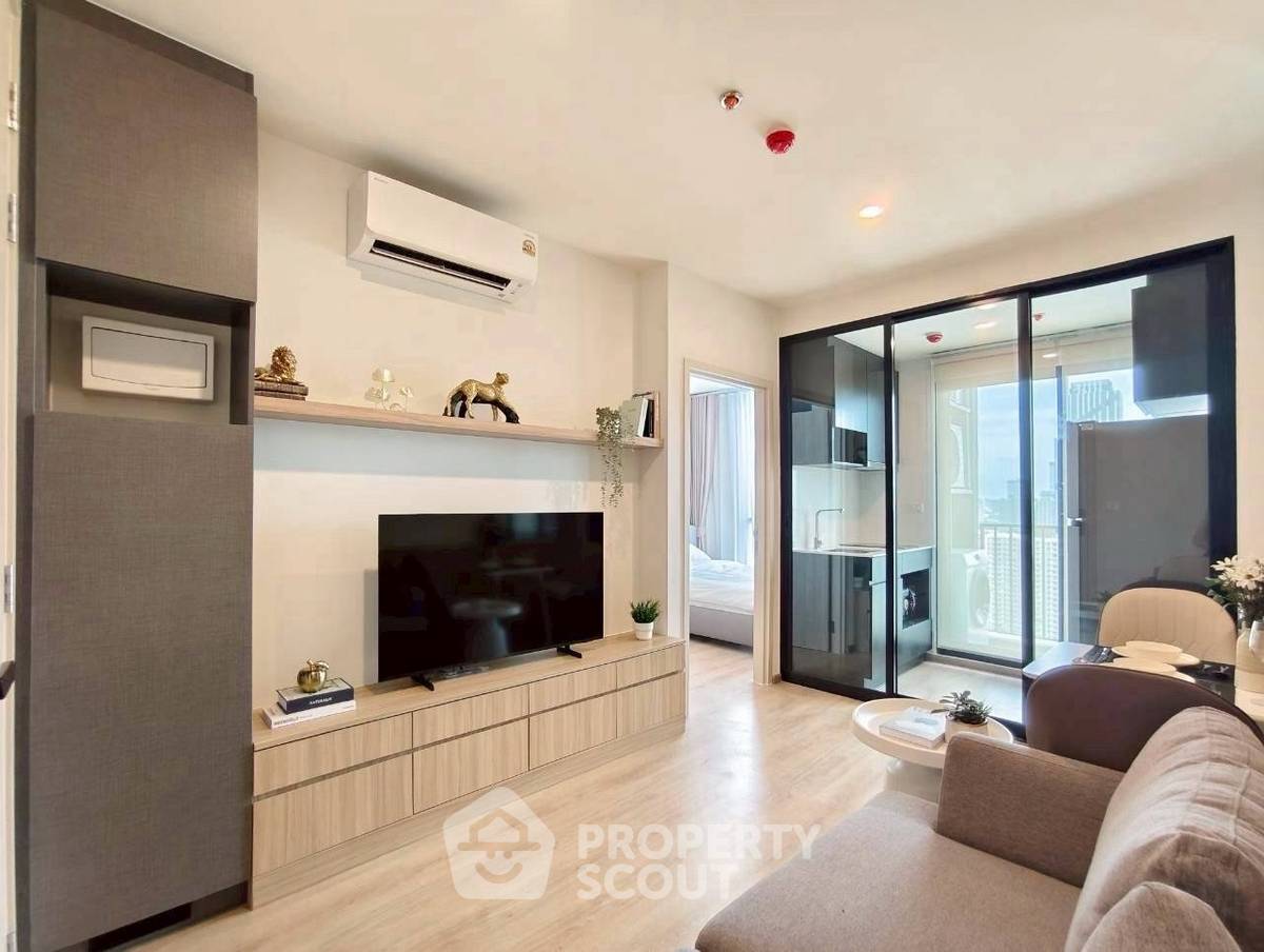 picture High-Floor 1-BR 30 Sqm At Nue District R9, MRT Phra Ram 9 (200m) (ID 3063437) - 6/17