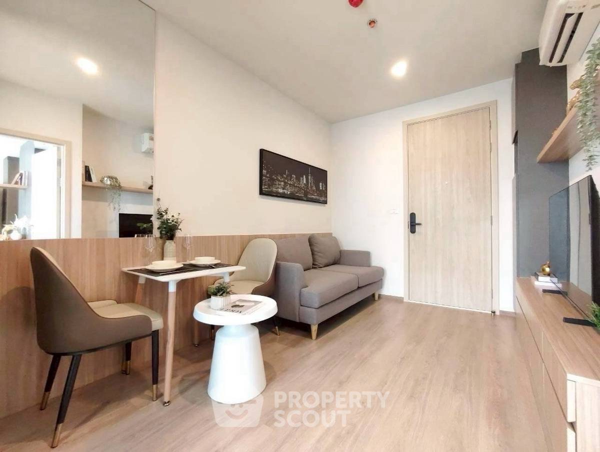 picture High-Floor 1-BR 30 Sqm At Nue District R9, MRT Phra Ram 9 (200m) (ID 3063437) - 10/17
