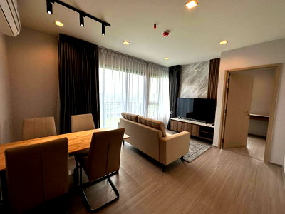 คอนโดให้เช่า : ⭐️ Life Sathorn Sierra ⭐️ 2 BED 2 BATH ชั้น 38 วิวสวย ห้องตกแต่งอย่างดีพร้อมเข้าอยู่