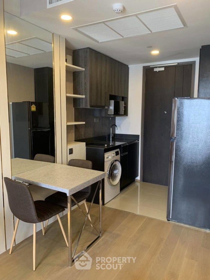 picture Well-Priced 1-BR At Ashton Chula Silom, 100m to MRT Sam Yan (ID 497183) - 8/12