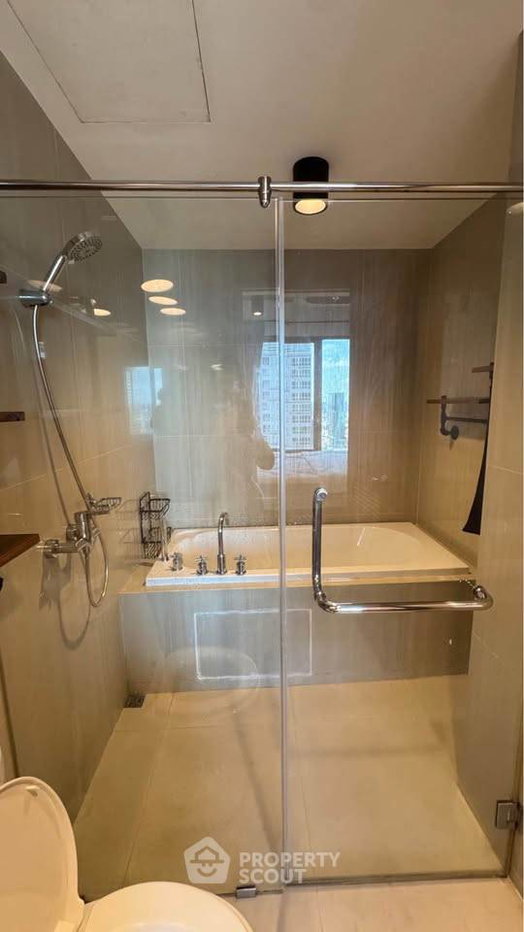 picture High-Floor 1-BR 80 Sqm At Villa Asoke, 200m to MRT Phetchaburi (ID 3066011) - 25/30