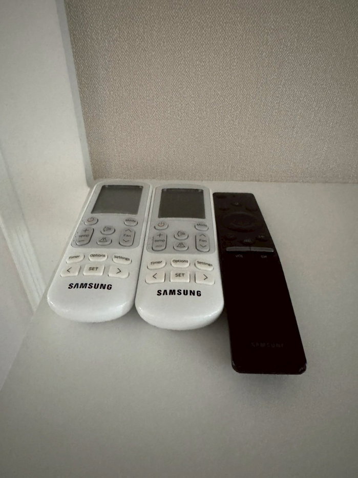 picture Condo for rent Life One Wireless - 3/23