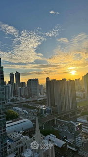 รูปภาพ High-Floor 1-BR 80 Sqm At Villa Asoke, 200m to MRT Phetchaburi (ID 3066011)