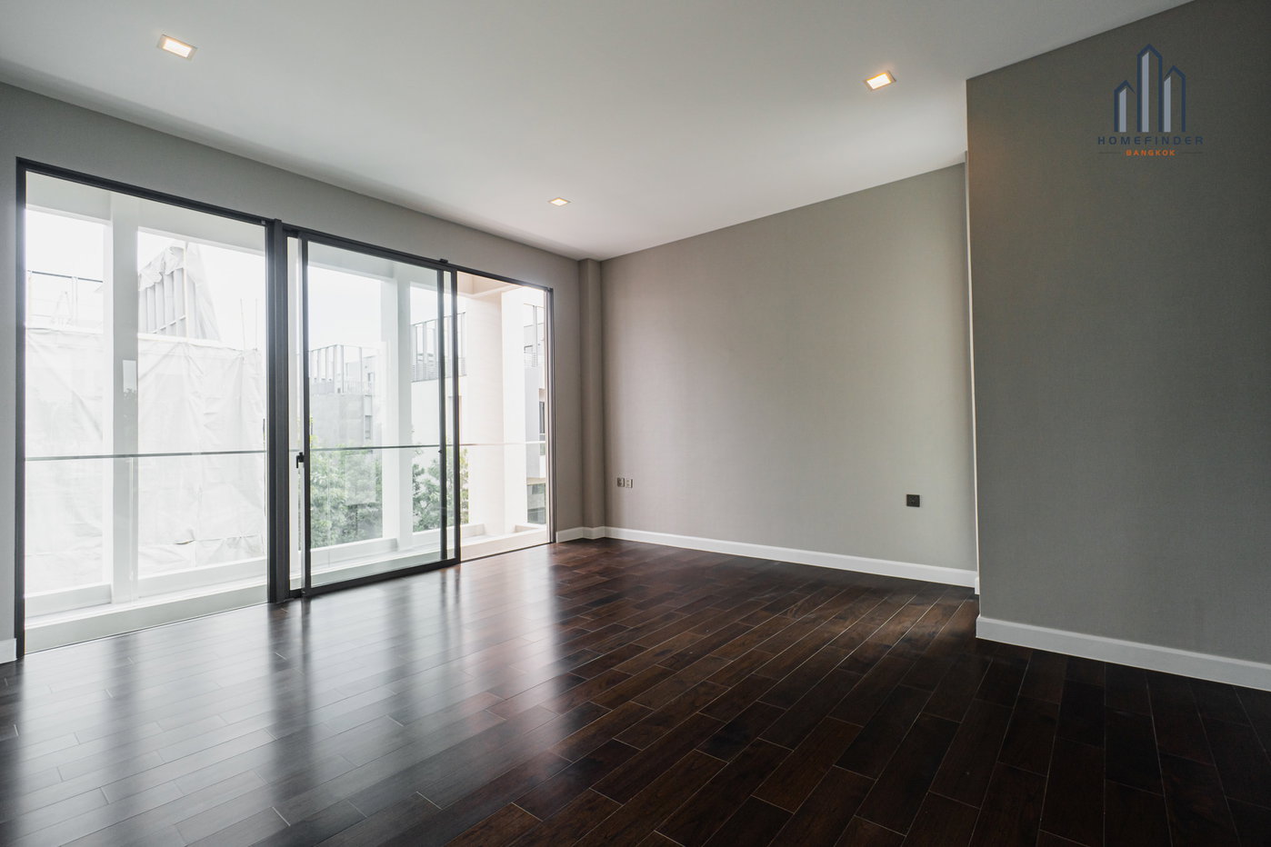 รูป 95E1 – Ninety Five East One 4 bedrooms, for sale - รูปที่ 2/69