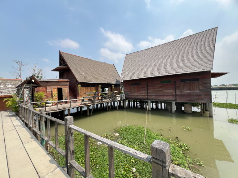 รูป ขายบ้านพร้อมที่ดิน Luxury House ติดริมแม่น้ำเจ้าพระยา เนื้อที่ 1 ไร่ อำเภอเมืองปทุมธานี ราคา 35 ล้านบาท - รูปที่ 16/23