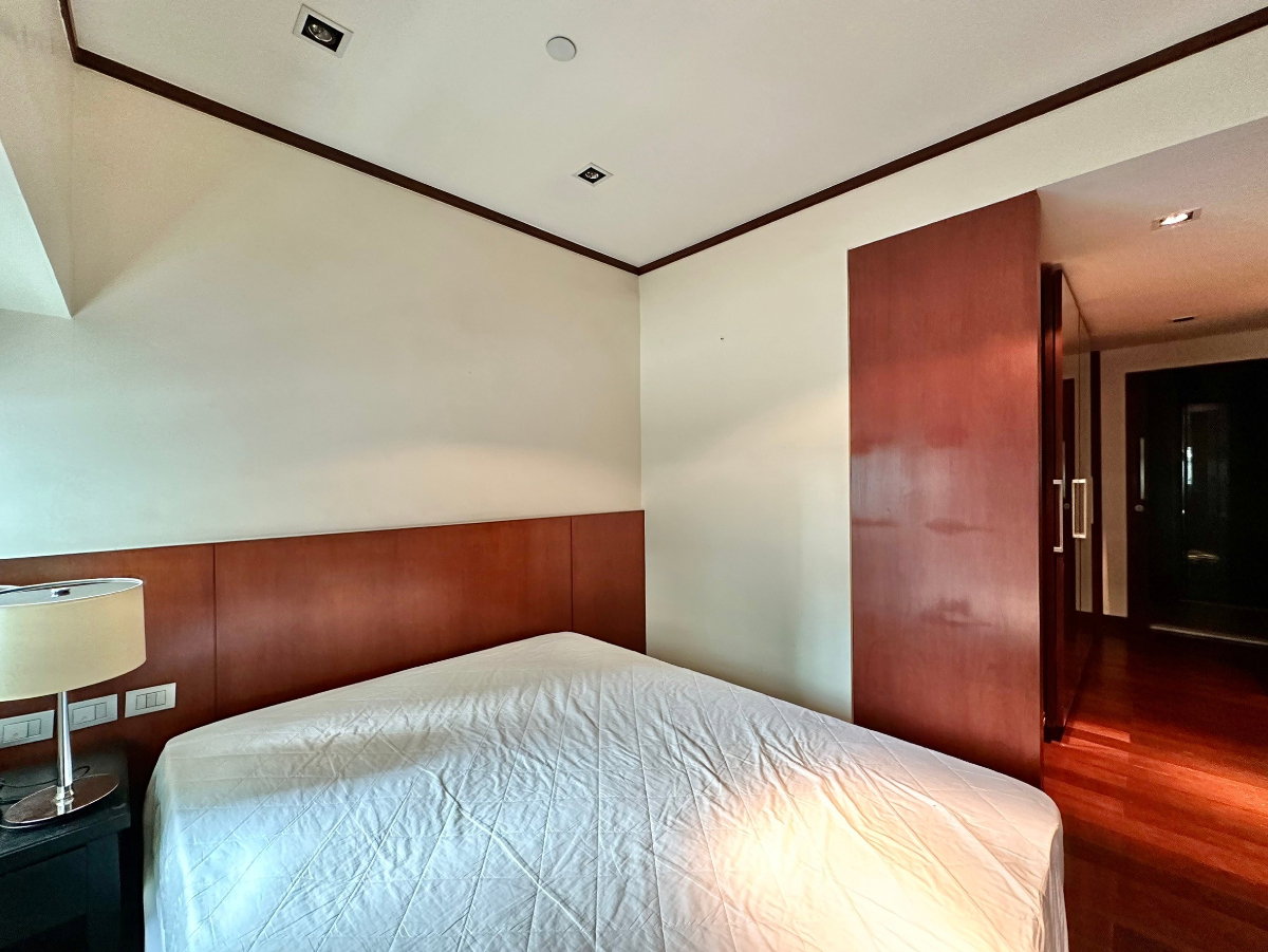 picture Le Raffine 31 | Elegant 3 Bedroom Duplex Condo in Prime Area - BR9210CD - 29/60