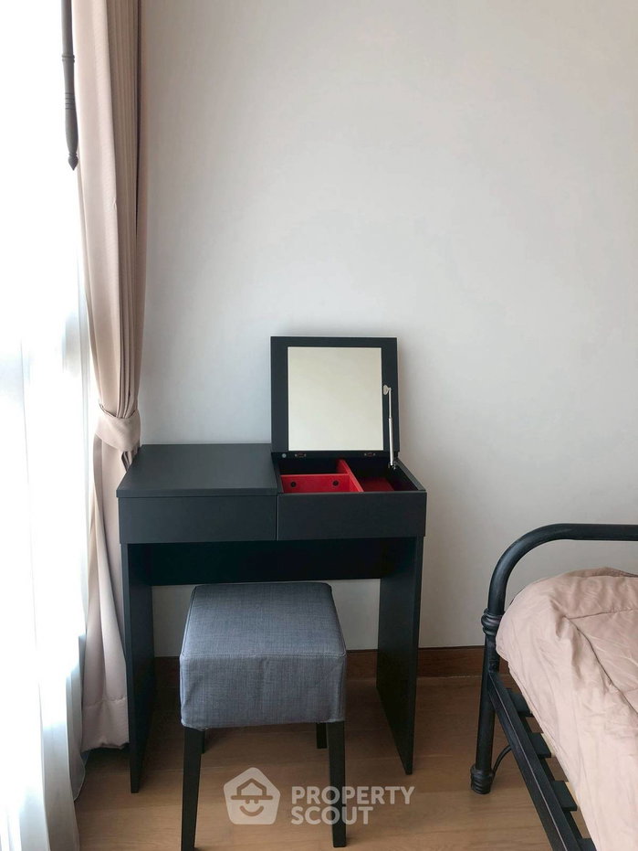 picture 2-BR Condo, The Lumpini 24, 55 Sqm, Near BTS Phrom Phong (ID 3064754) - 2/12