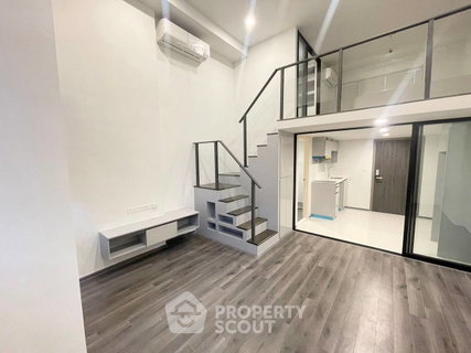1-BR Condo KnightsBridge Space Rama 9, 300m to MRT Phra Ram 9 (ID 1536390)