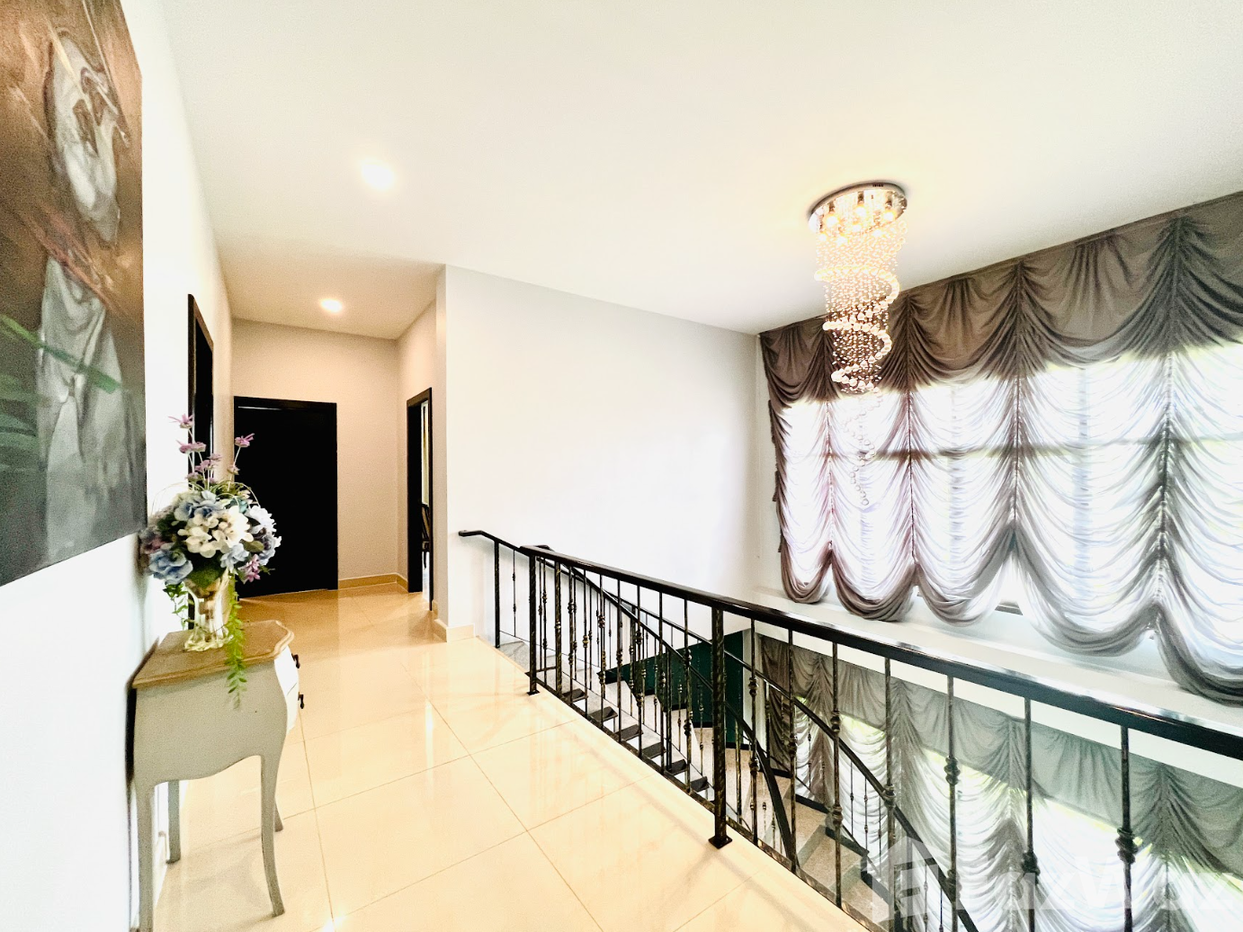 picture Spacious Pool Villa for Sale 1961556 - 4/40