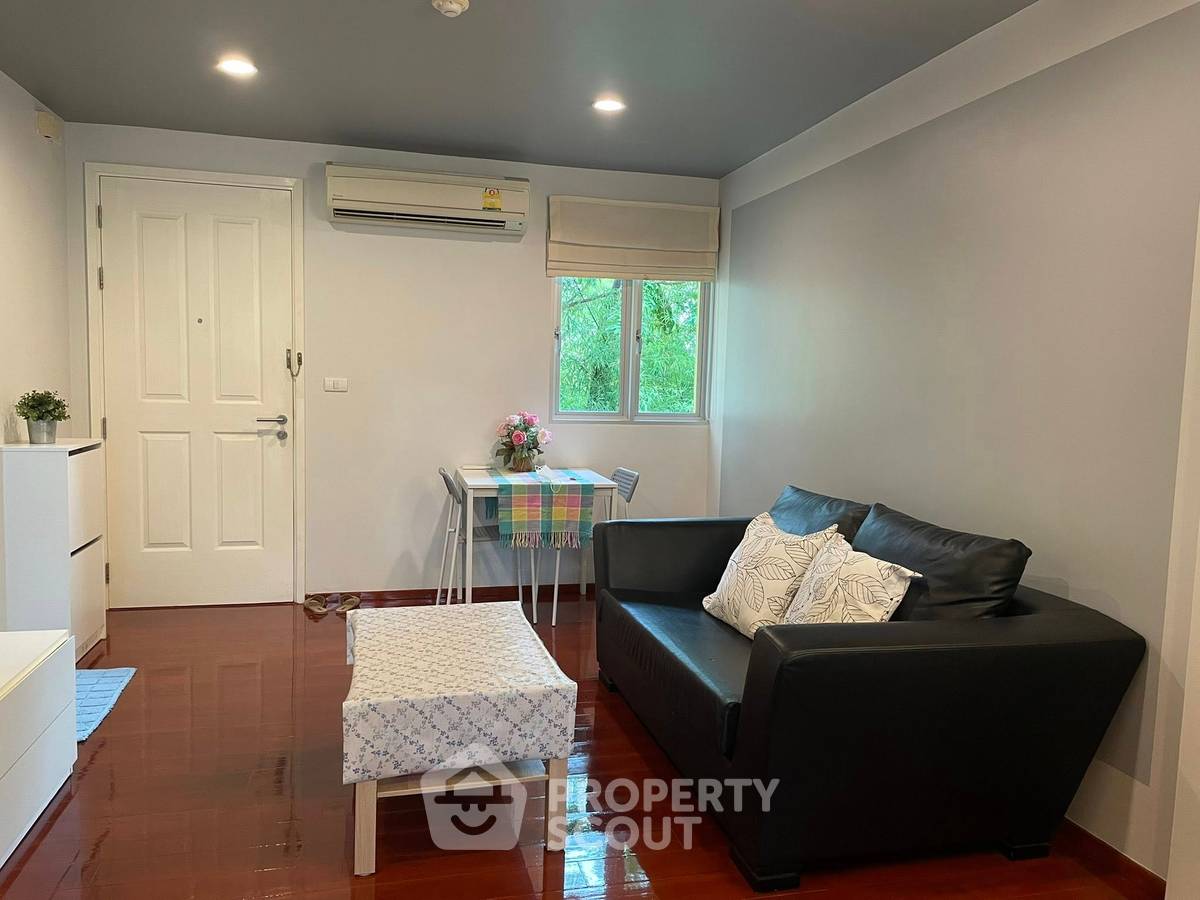 รูป คอนโด 1 ห้องนอน 40 ตร.ม. ที่ Hive สุขุมวิท 65 ใกล้ BTS เอกมัย 300 ม. (ID 551967) - รูปที่ 2/9
