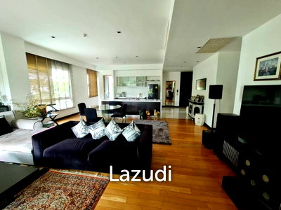 ขายคอนโด : 180 sqm Condo at The Lofts Yennakart in Chong Nonsi Bangkok