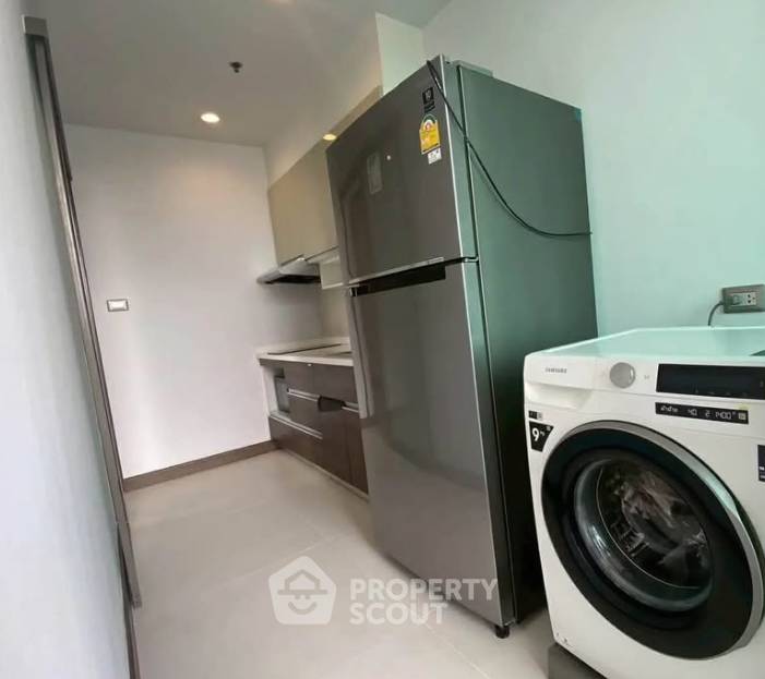 picture 2-BR Condo At Supalai Oriental Sukhumvit 39, near MRT Phetchaburi (ID 3060075) - 4/5