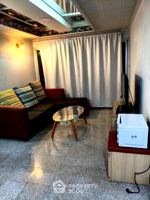 Condos for rent : Well-Priced 2-BR Condo at Waterford Park Rama 4, BTS Phra Khanong (ID 3066116)