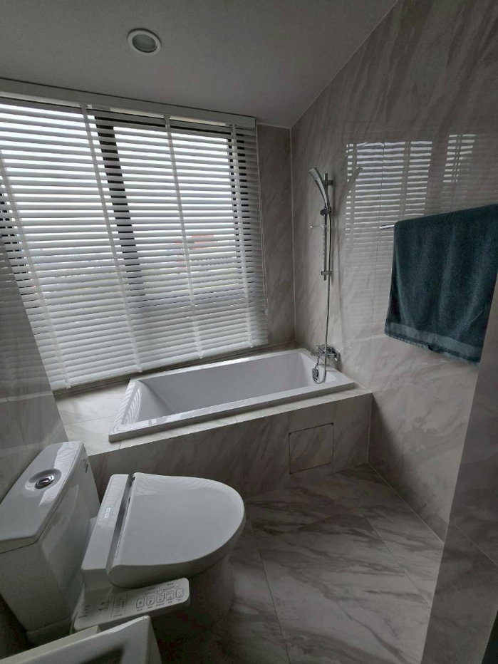 picture MRT Khlong Toei 43 m. Condo COCO PARC ( Rental ) Price  75,000 Baht - 36/44