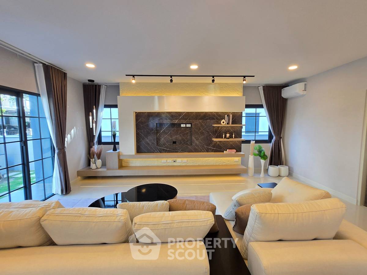 รูป บ้านเดี่ยว 4 ห้องนอน ขาย 300 ตร.ม. โครงการ Centro Bangna บางแก้ว (ID 2519051) - รูปที่ 2/14