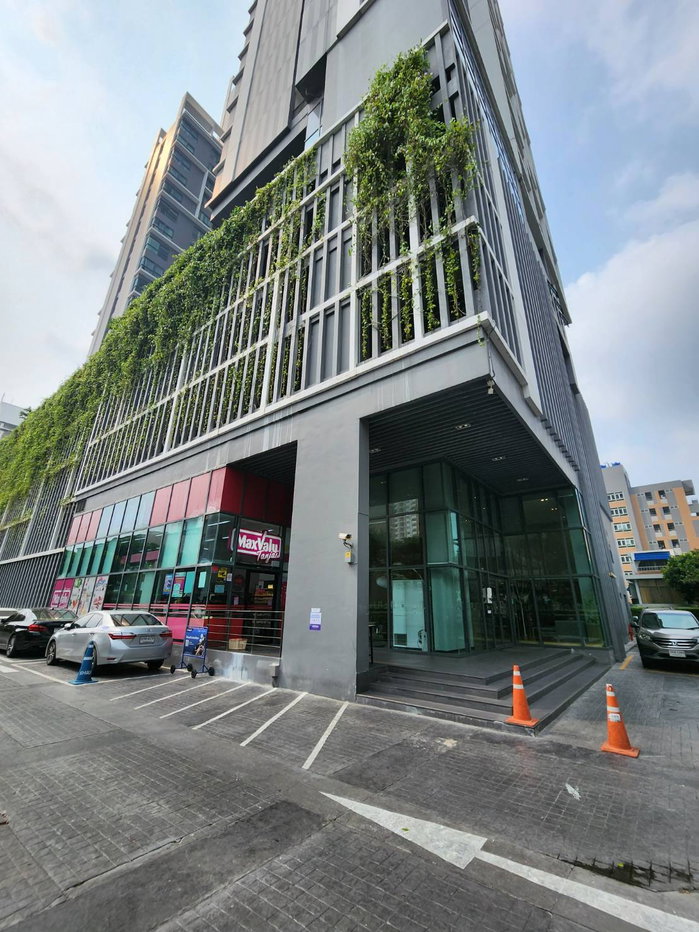 รูป  ให้เช่า ห้องสวย ไอดีโอ โมบิ สาทร ( Ideo mobi sathorn ) ติด BTS ธนบุรี  50 เมตร พร้อมเฟอร์ เพียง 12,000 บาท   - รูปที่ 13/15
