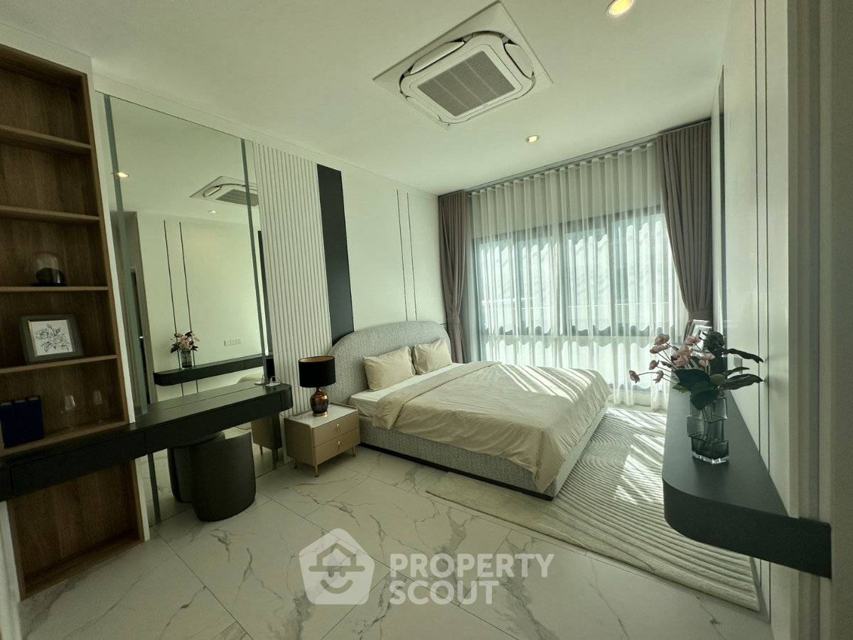 รูป บ้าน 4 ห้องนอน ขาย The Lavish พัทยา นาเกลือ (พื้นที่ 350 ตร.ม.) (ID 3042070) - รูปที่ 3/17