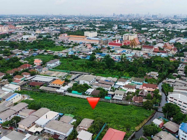 รูป ที่ดินแปลงใหญ่จากถนนเพชรเกษม 600 เมตร!!! ขายที่ดินเปล่าเหมาะสร้าง อพาร์ทเม้นท์หรือแบ่งแปลงขาย ในซอยเพชรเกษม 52 พื้นที่ 3ไร่ 41 ตรว ( 1,241ตรว.) - รูปที่ 10/14