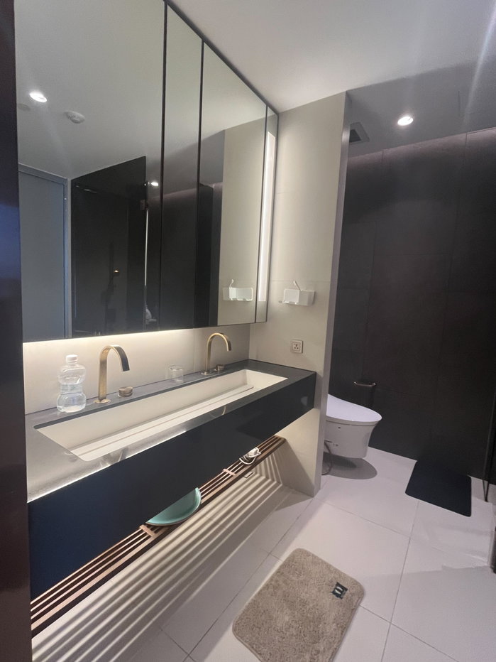 รูป Pet Friendly  ชั้น 25  ห้องมุม  !! ให้เช่าคอนโดหรู ดิ เอสเทลล์ พร้อมพงษ์( The Estelle Phrom Phong ) โครงการระดับไฮเอนด์จาก Raimon Land 55.63 ตร.ม.  - รูปที่ 6/7