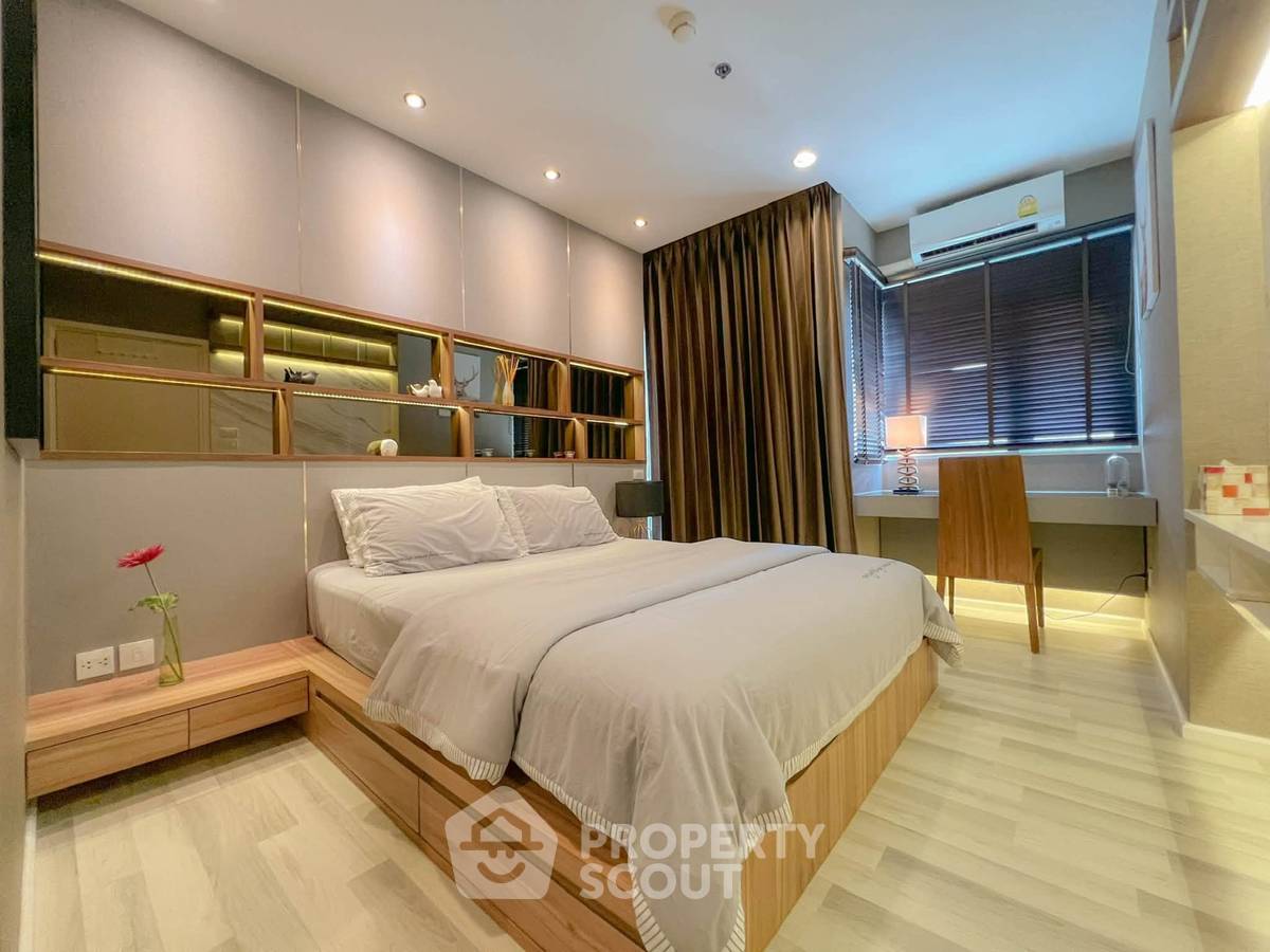 picture 2-BR Condo In The Key Sathorn–Charoenraj, 33rd-Floor (ID 3065023) - 2/13