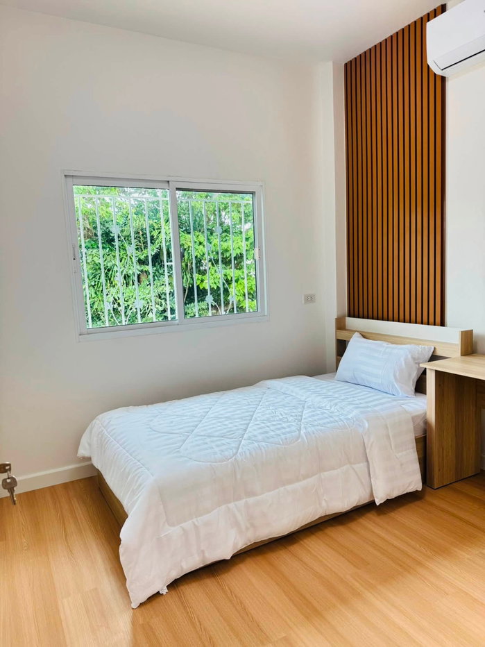 รูป ให้เช่าหมู่บ้านซันฟอร์เรสต์ | ตำบลป่าแดด บ้านสร้างใหม่ พร้อมเฟอร์นิเจอร์ครบ เข้าอยู่ได้ทันที บรรยากาศเงียบสงบ เพื่อนบ้านน่ารัก ใกล้สนามบิน RH-15 - รูปที่ 12/21