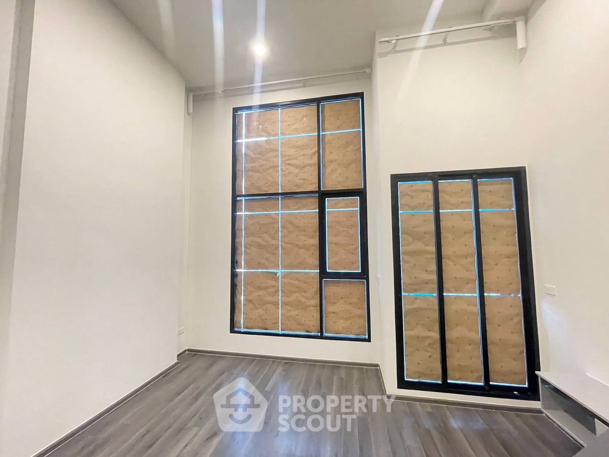 รูป คอนโด 1 ห้องนอน KnightsBridge Space พระราม 9 ใกล้ MRT พระราม 9 300 ม. (ID 1536390) - รูปที่ 6/7