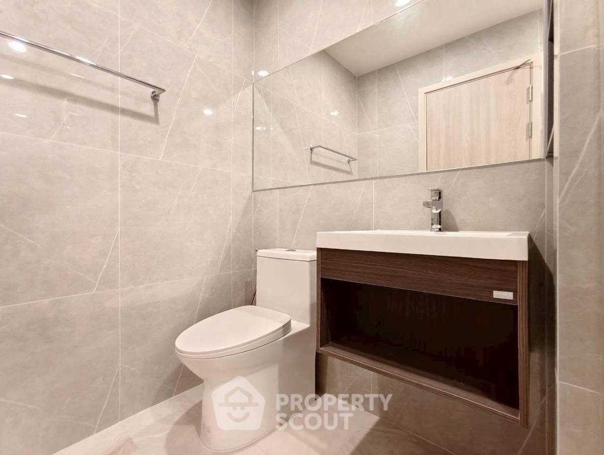 picture High-Floor 1-BR 30 Sqm At Nue District R9, MRT Phra Ram 9 (200m) (ID 3063437) - 16/17