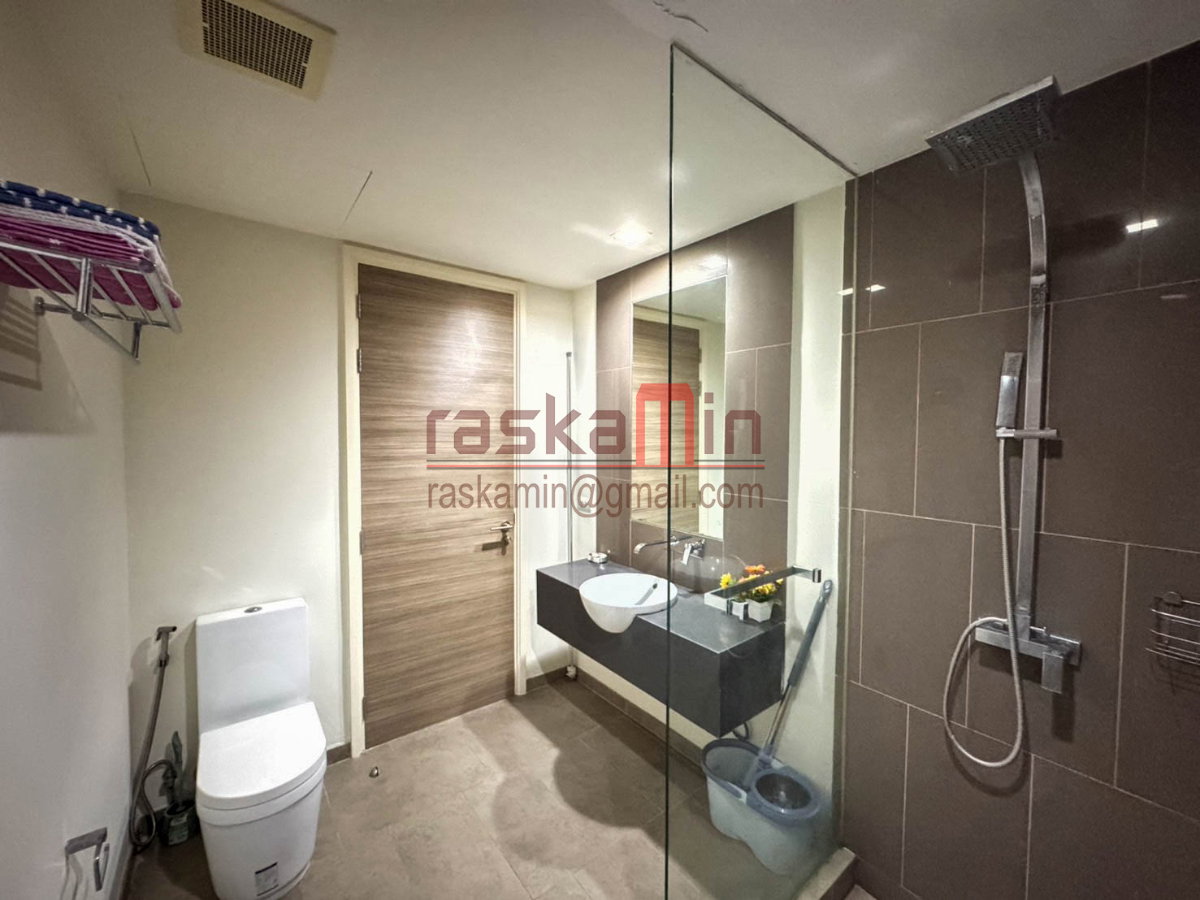 picture Zire Wongamat | High-Floor Beachfront Condo, 2BR/2BA – For Sale - 12/22
