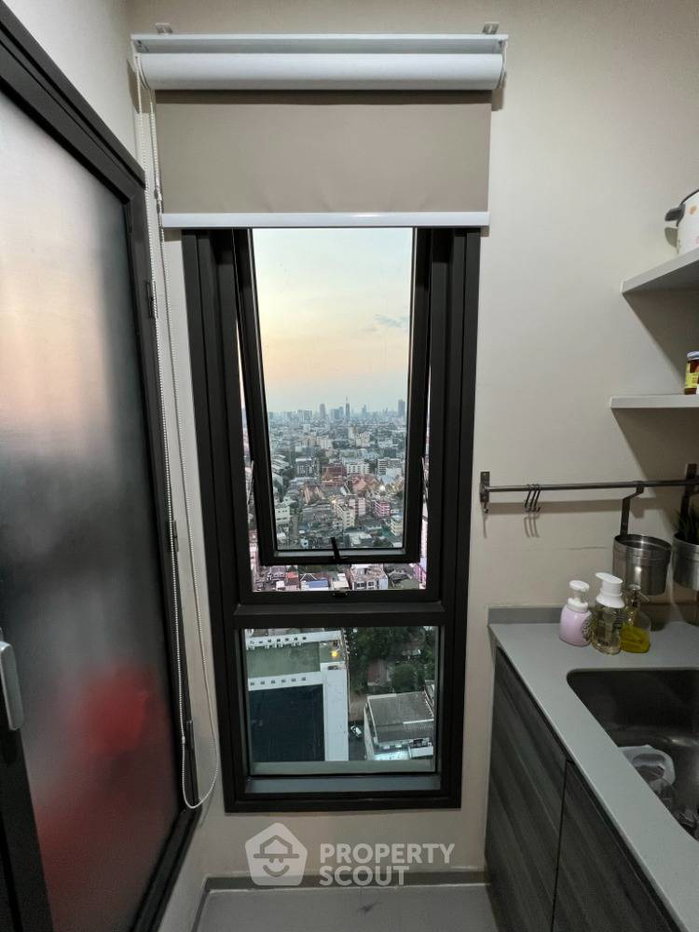 picture 31st-Floor 1-BR 27 Sqm Centric Ratchada Huai Khwang, 100m to MRT Huai Khwang (ID 675207) - 4/10