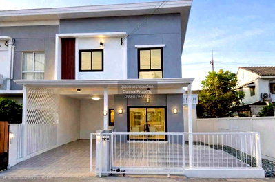 Townhouses for sale Khlong Luang Pathumthani : For Sale Townhouse/Townhome  , Baan Pruksa Rungsit - Klong 3 64/2 , newly renovated , Khlong Sam , khlong Luang , Pathum Thani , CX-162888 ✅ Live chat with us ADD LINE @connexproperty ✅