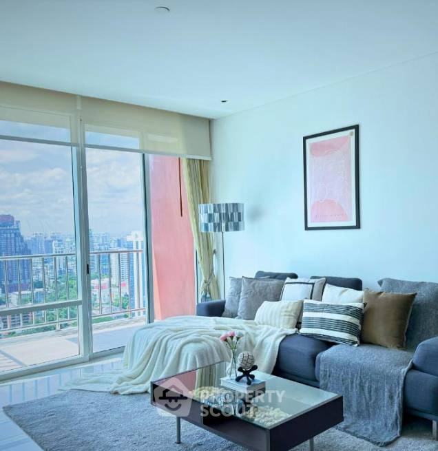 รูป คอนโดชั้นสูง 2 ห้องนอน 96 ตร.ม. ฟูลเลอร์ตัน สุขุมวิท ใกล้ BTS เอกมัย (400 ม.) (ID 3048955) - รูปที่ 3/3