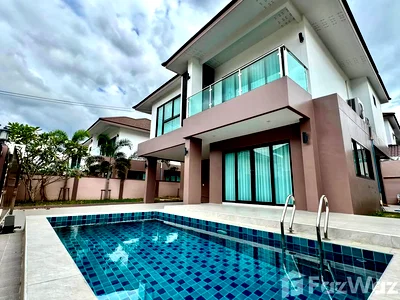 Houses for rent Chonburi : 4-Bedroom Pool Villa for Rent in Huai Yai, Pet friendly 6564300