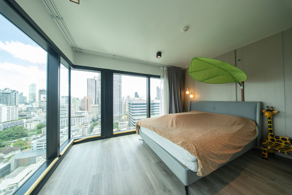 รูป คอนโด 2 ห้องนอน The Lofts Silom ราคา ฿198K/ตร.ม. ใกล้ BTS สุรศักดิ์ สีลม - U6413359 - รูปที่ 4/17