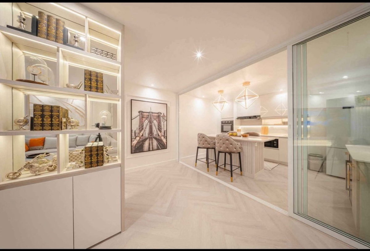 รูป ✨  Fortune Condominium ✨  คอนโดขนาดใหญ่ เหมาะสำหรับครอบครัว พร้อมที่จอดรถส่วนตัว เฟอร์นิเจอร์ครบ พร้อมเข้าอยู่ ตรงข้าม Astra International School✨ - รูปที่ 2/18