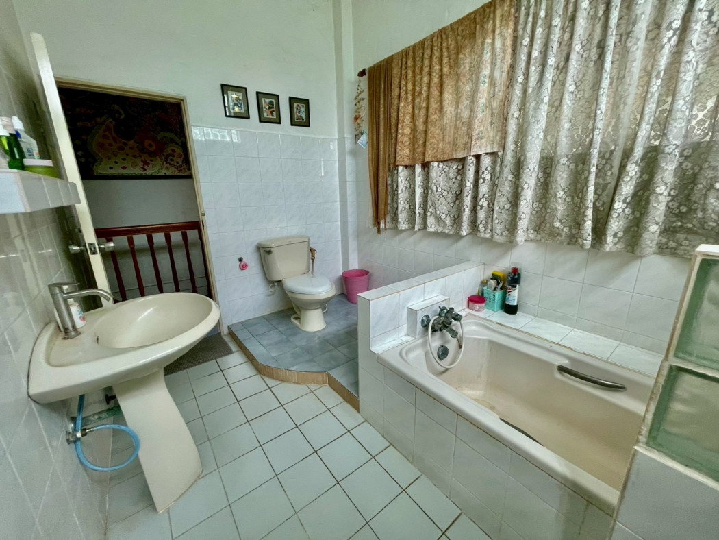 รูป ขายด่วน บ้านเดี่ยวดีไซน์พิเศษ บนที่ดิน 100 ตร.ว. 250 ตร.ม. 4 ห้องนอน ซอยสายไหม 7 เพียง 150 เมตรจากถนนสายไหม - รูปที่ 7/12