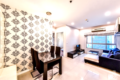 Condos for sale : Convenient Travel, Great Value per Square Meter Q House Condo Sathorn near BTS Krung Thonburi
