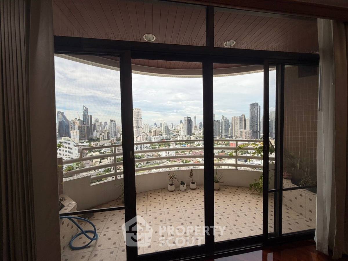 รูป คอนโด 4 ห้องนอน 350 ตร.ม. ชั้น 20 โครงการ Ruamsuk Condominium ใกล้ BTS ทองหล่อ (เลี้ยงสัตว์ได้) (ID 2791682) - รูปที่ 16/50
