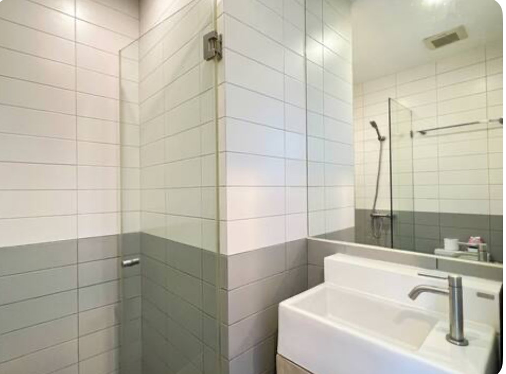 picture Studio Room for Rent Ideo Mobi Sukhumvit 81 Only  🔥13,000/month  🔥 BTS Onnut - 3/18